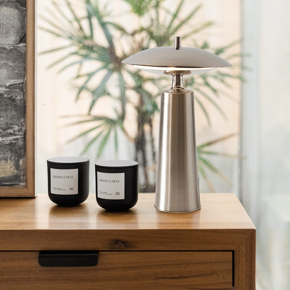 Lámpara de mesa TESLA Níquel